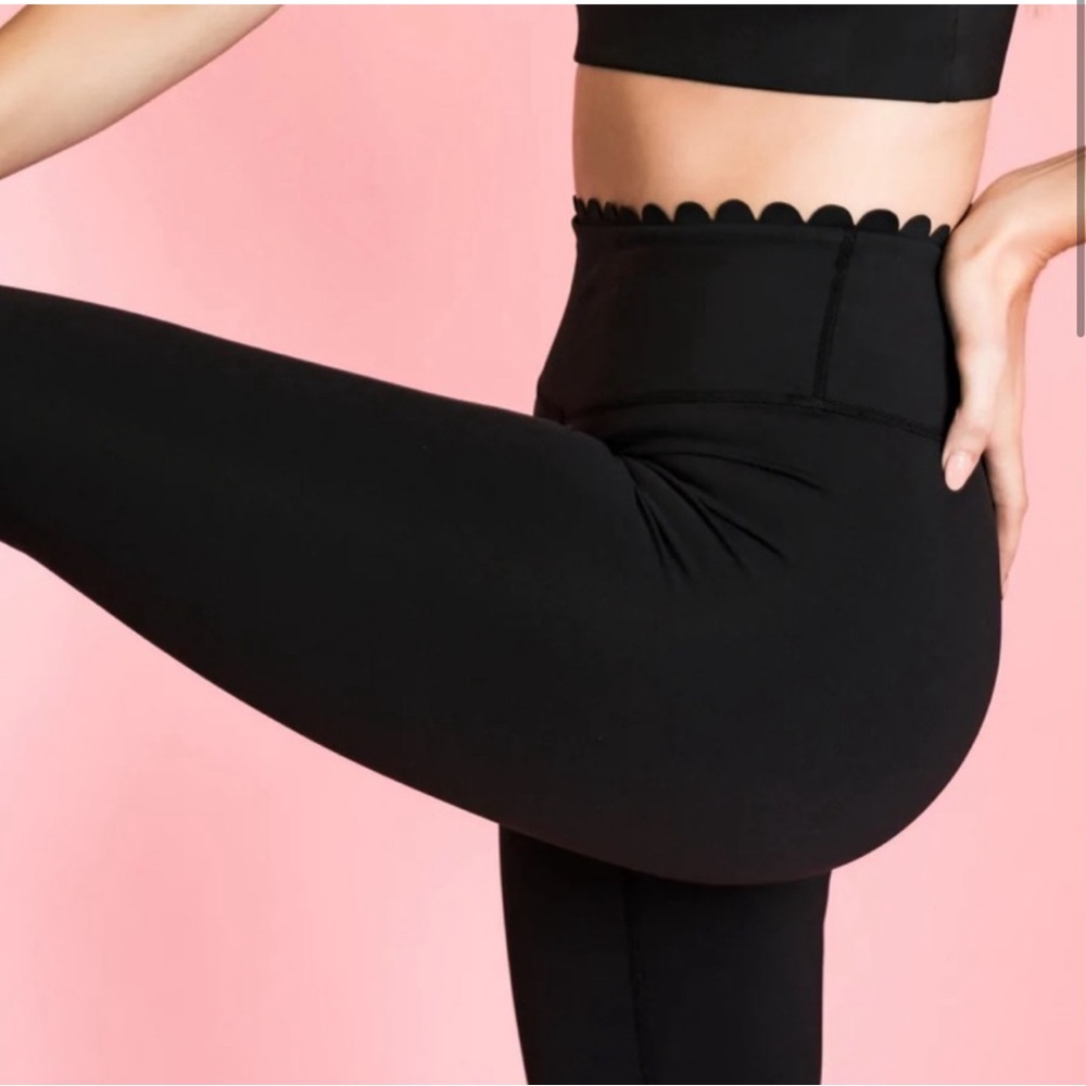 NEW* IVL Collective Scallop Legging